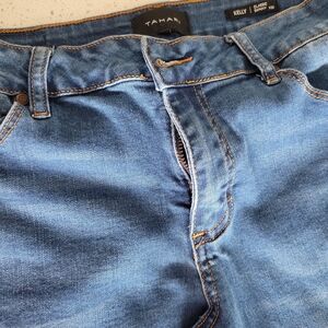 Tahari Classic Blue Jeans